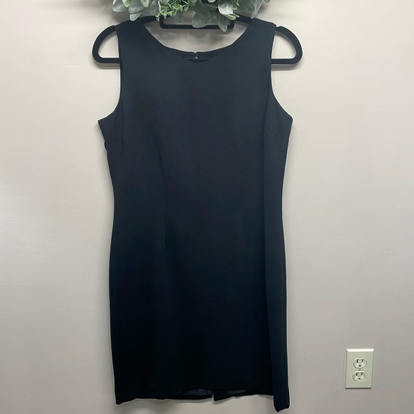 Amanda Smith Classic Sleeveless Sheath Dress Black 10 - Picture 1 of 16